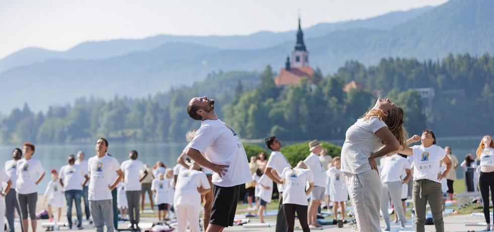 Yoga for Humanity events of 8th IDY2022 and 2nd Surya Festival of Yoga and Wellness in Slovenia (13 - 23/06/2022) were organized in over 10 cities in association with partners from Slovenia. Photo credits: EOI Slovenia, Mr. Matej Kolaković.